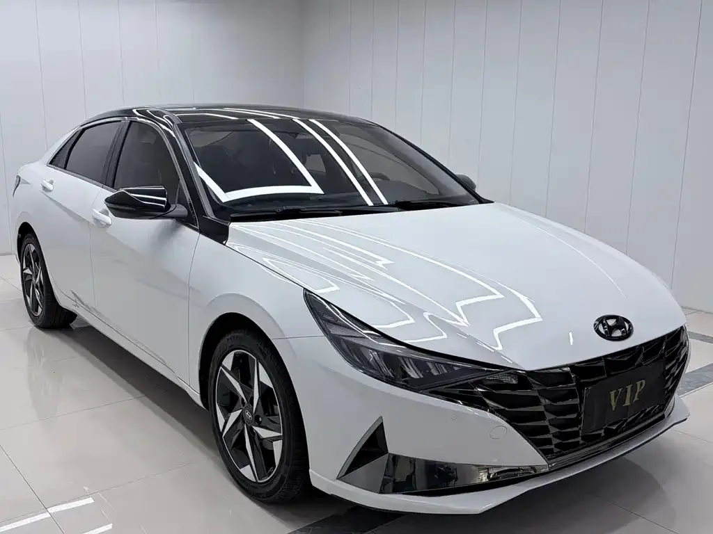 Hyundai Elantra — фото 6
