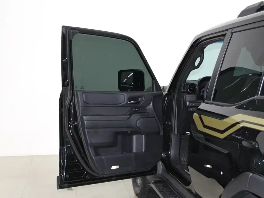 Toyota Prado — фото 10