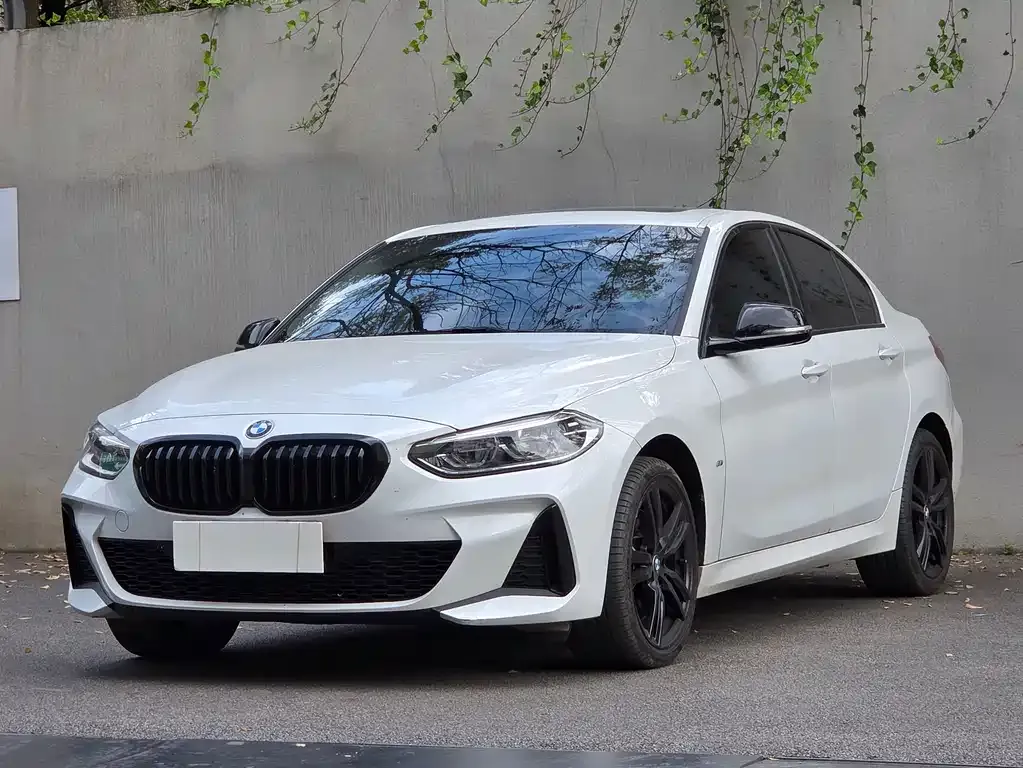 BMW 1 Series — фото 1