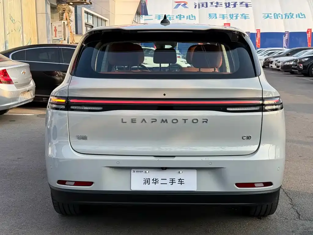 Leapmotor C10 — фото 4