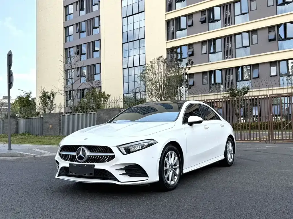 Mercedes-Benz A-Class — фото 1