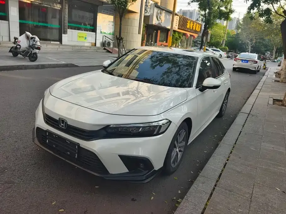 Honda Civic — фото 1