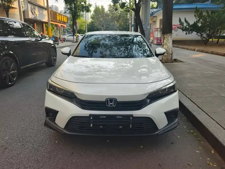 Honda Civic — фото 7