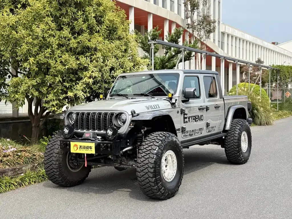 Jeep Gladiator — фото 1