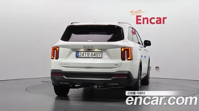 Kia Sorento — фото 4