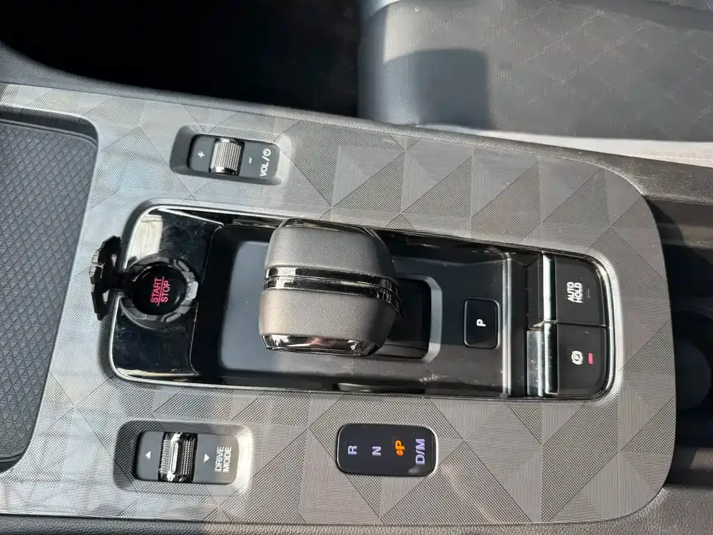 GAC Motor Shadow Leopard — фото 10