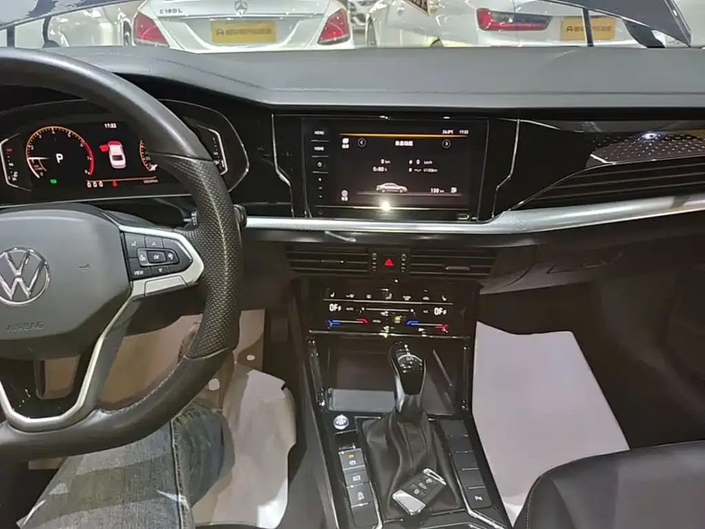 Volkswagen Passat — фото 7