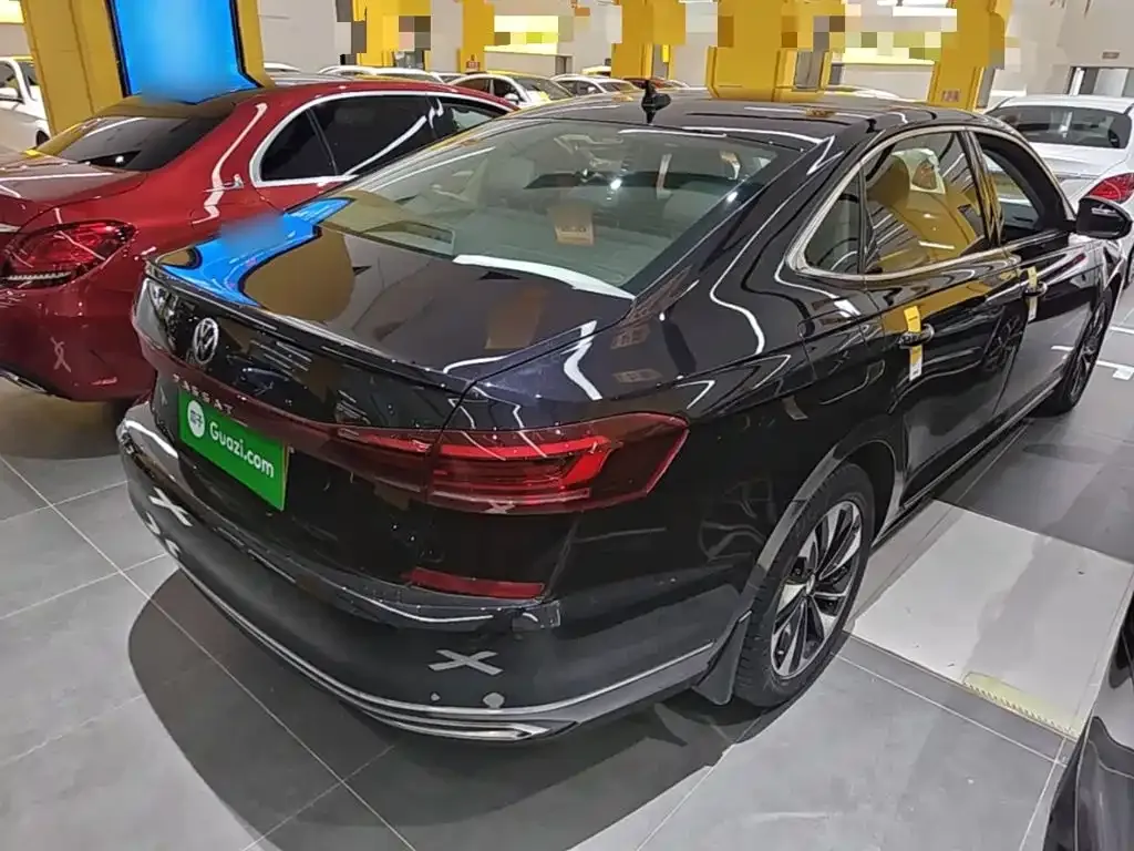 Volkswagen Passat — фото 10
