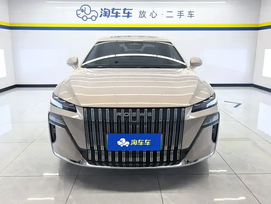 Roewe M7 DMH — фото 10