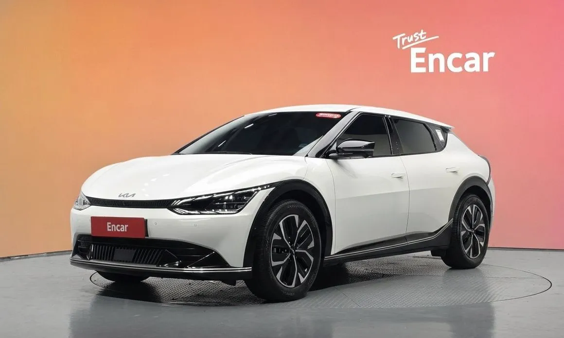 Kia EV6 — фото 1