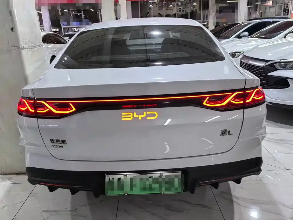 BYD Qin L — фото 3
