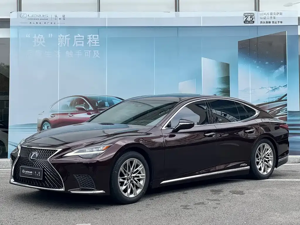 Lexus LS — фото 1