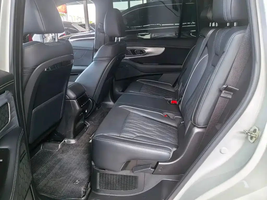 GAC Motor Trumpchi GS8 — фото 10
