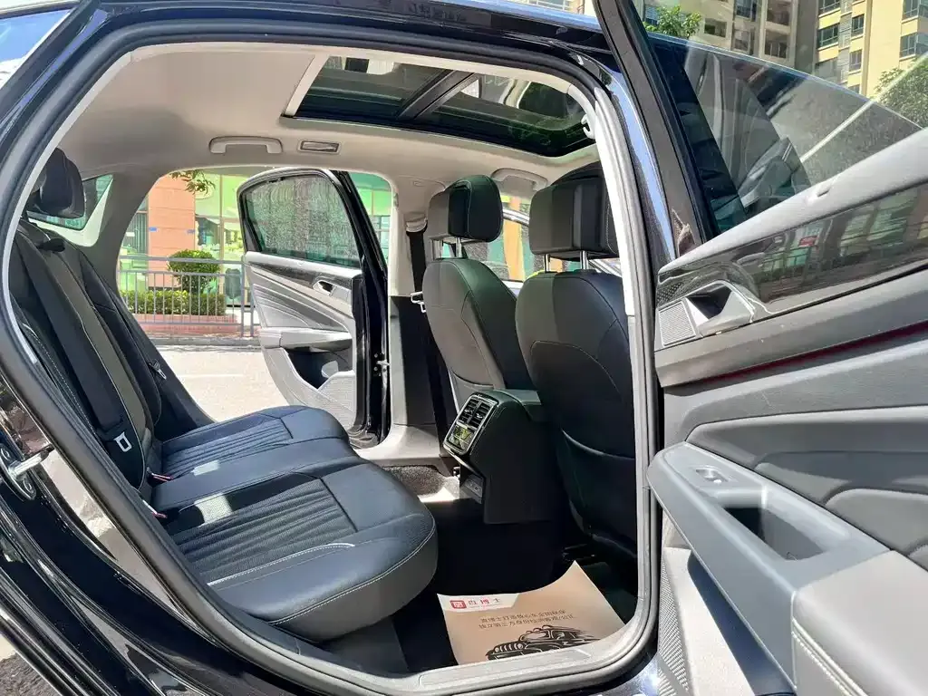 Volkswagen Passat — фото 4