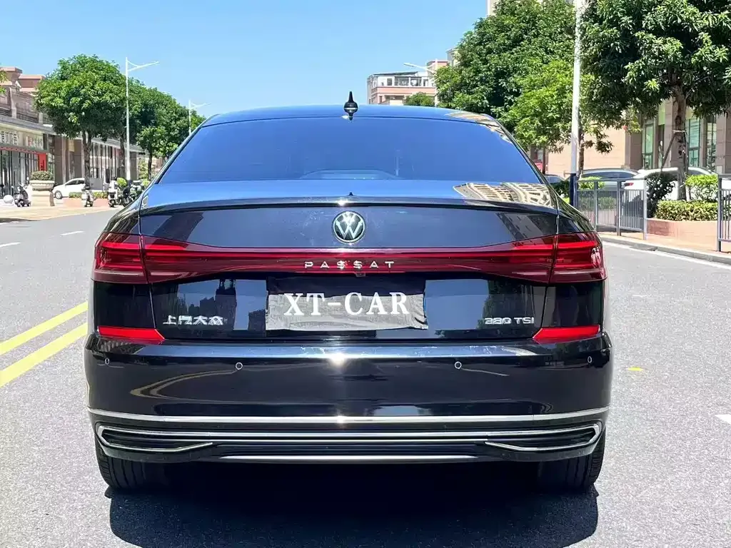 Volkswagen Passat — фото 7