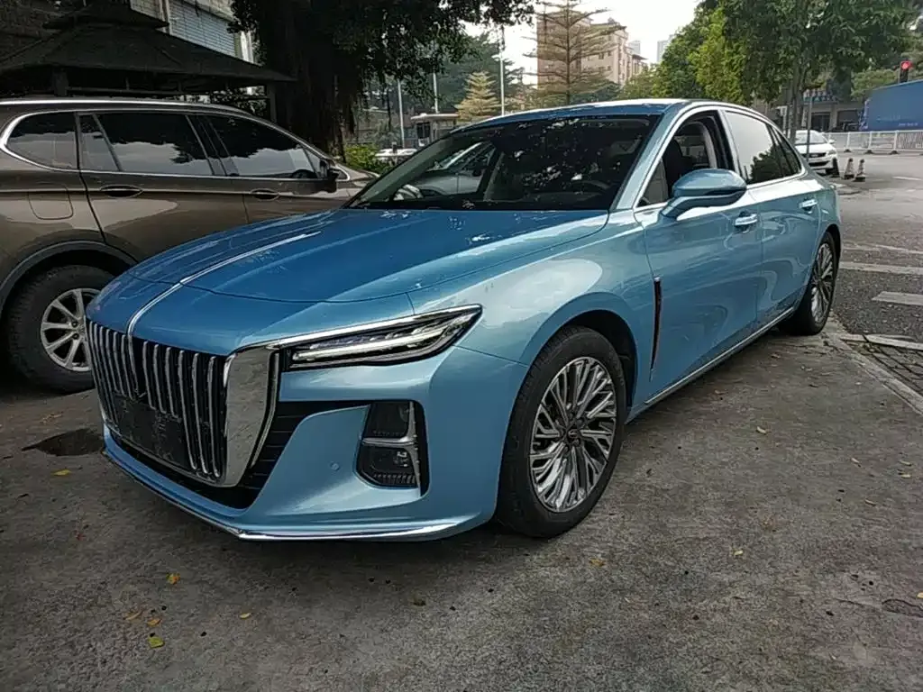 Hongqi H5 — фото 1