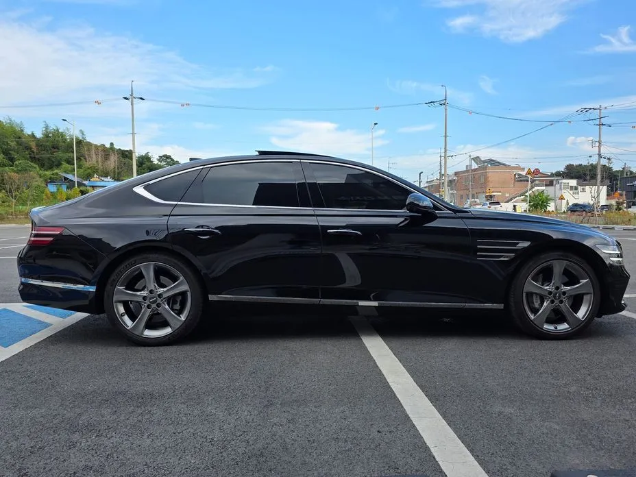 Genesis G80 — фото 7