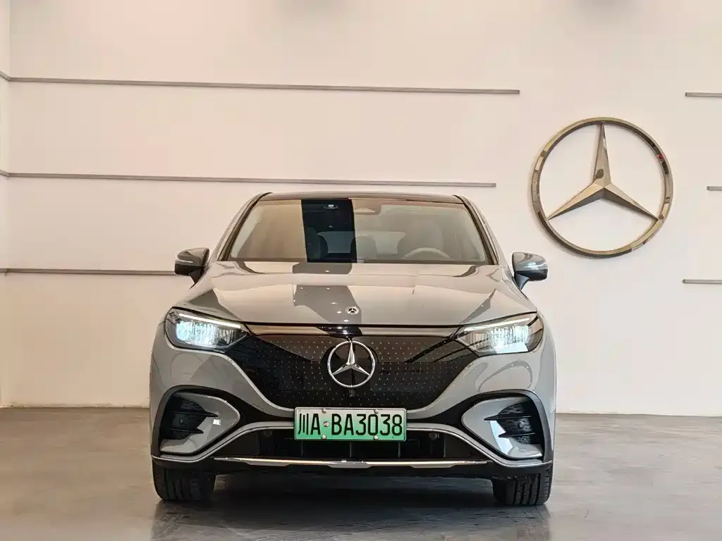 Mercedes-Benz EQE SUV — фото 8