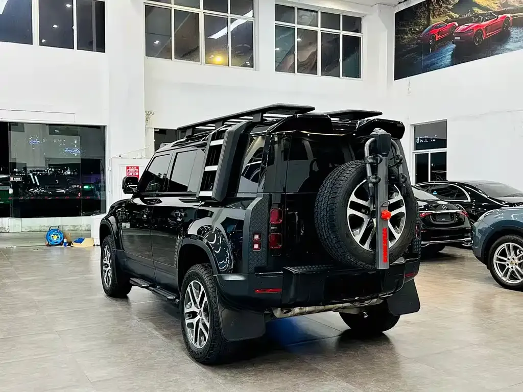 Land Rover Defender — фото 5