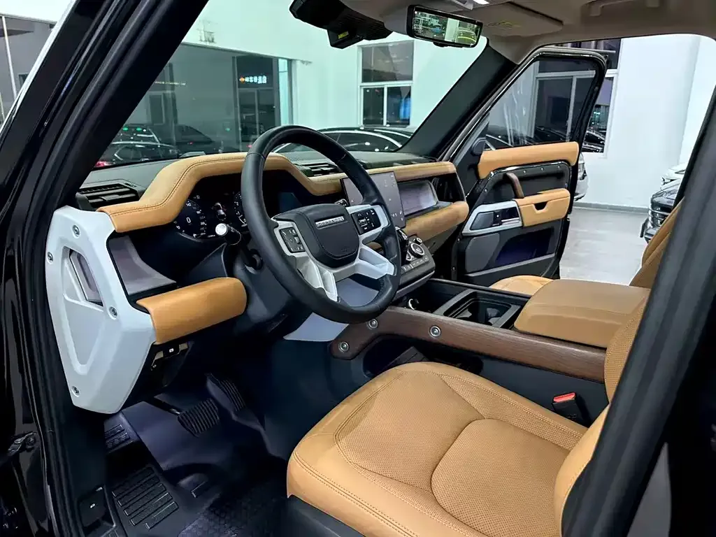 Land Rover Defender — фото 6