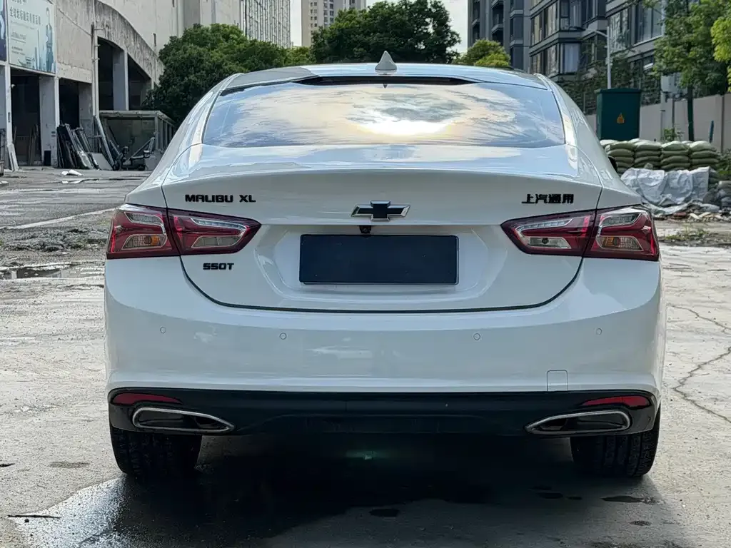 Chevrolet Malibu XL — фото 2