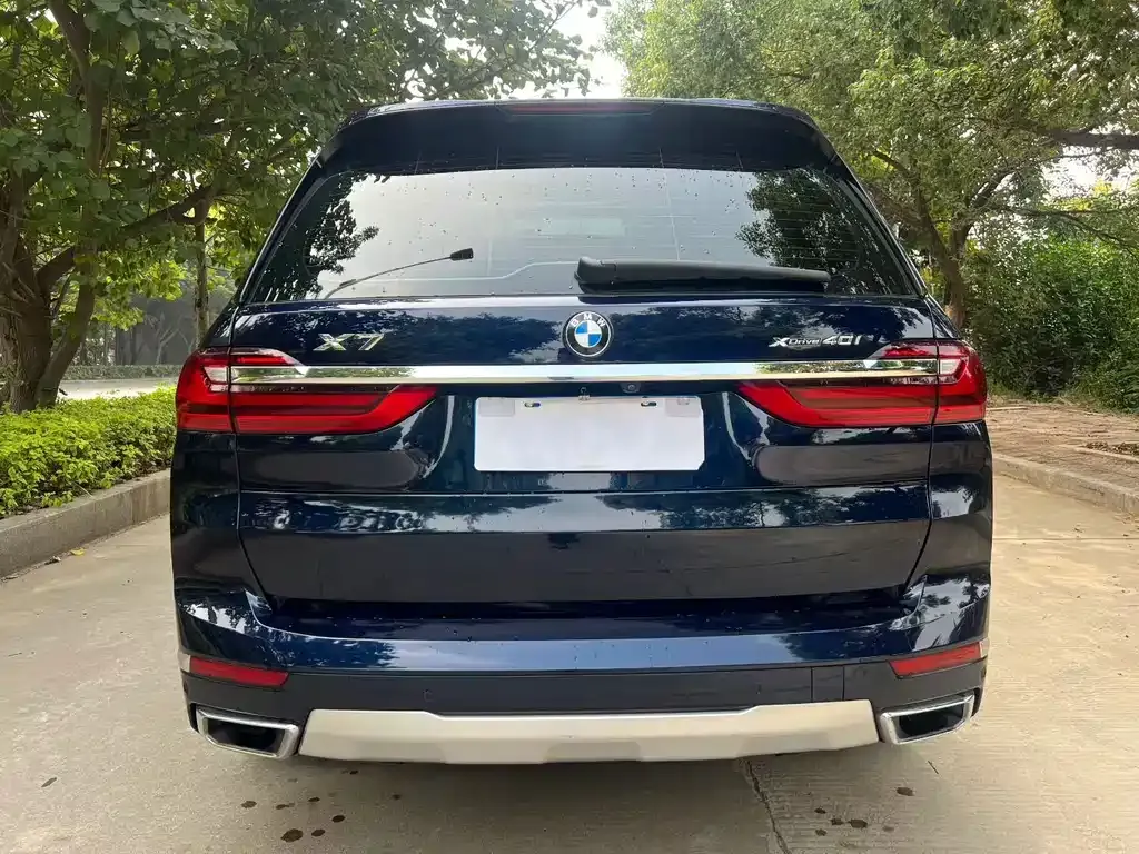 BMW X7 — фото 3