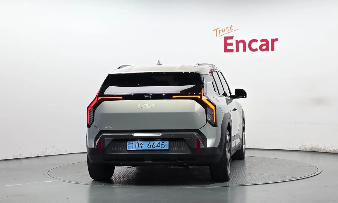 Kia EV3 — фото 8