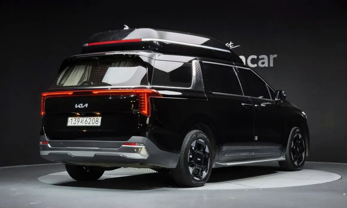 Kia Carnival — фото 5