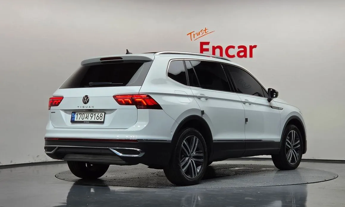 Volkswagen Tiguan — фото 6