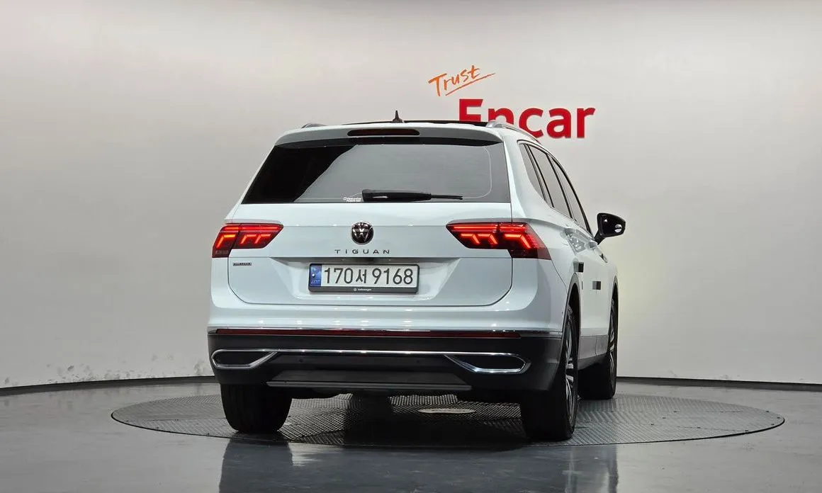 Volkswagen Tiguan — фото 2
