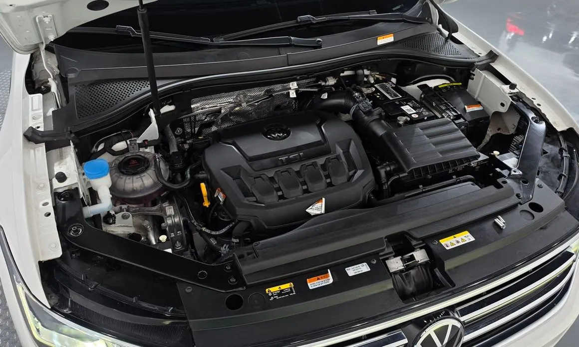 Volkswagen Tiguan — фото 7