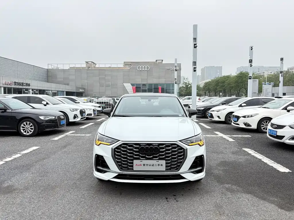 Audi Q3 Sportback — фото 7