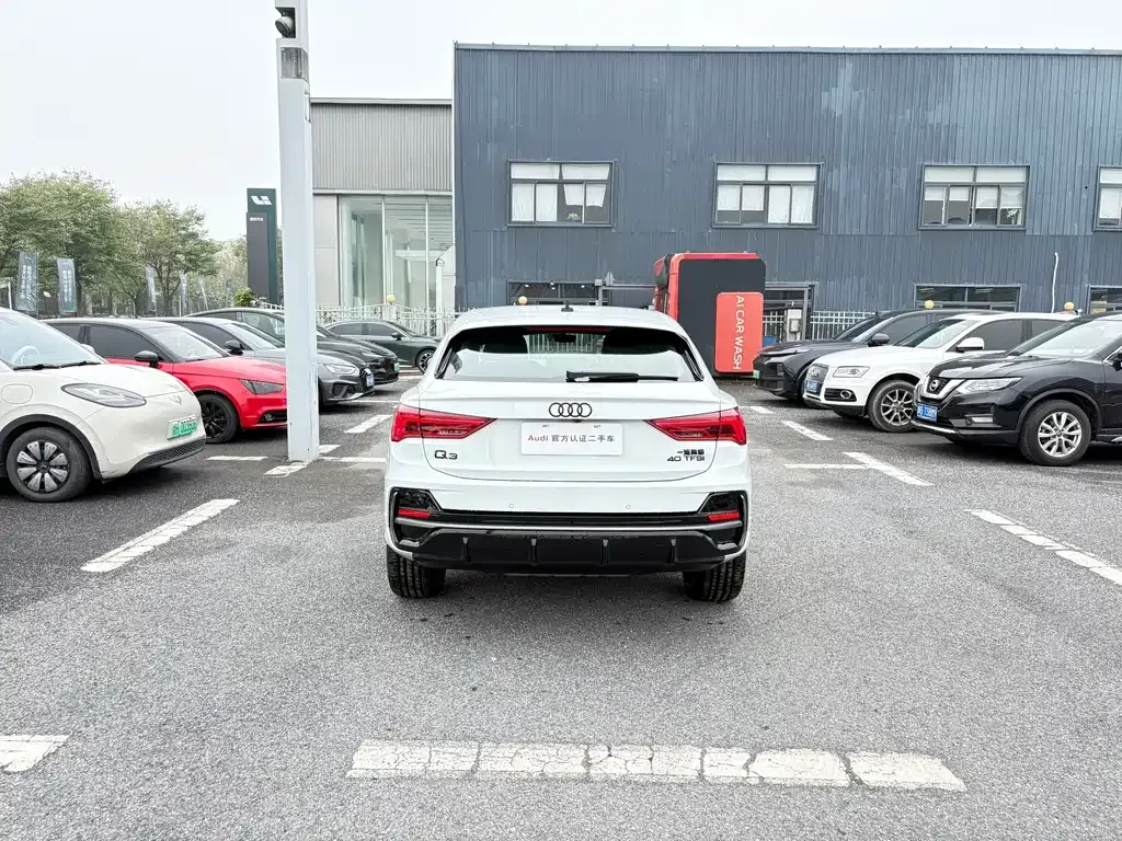 Audi Q3 Sportback — фото 8