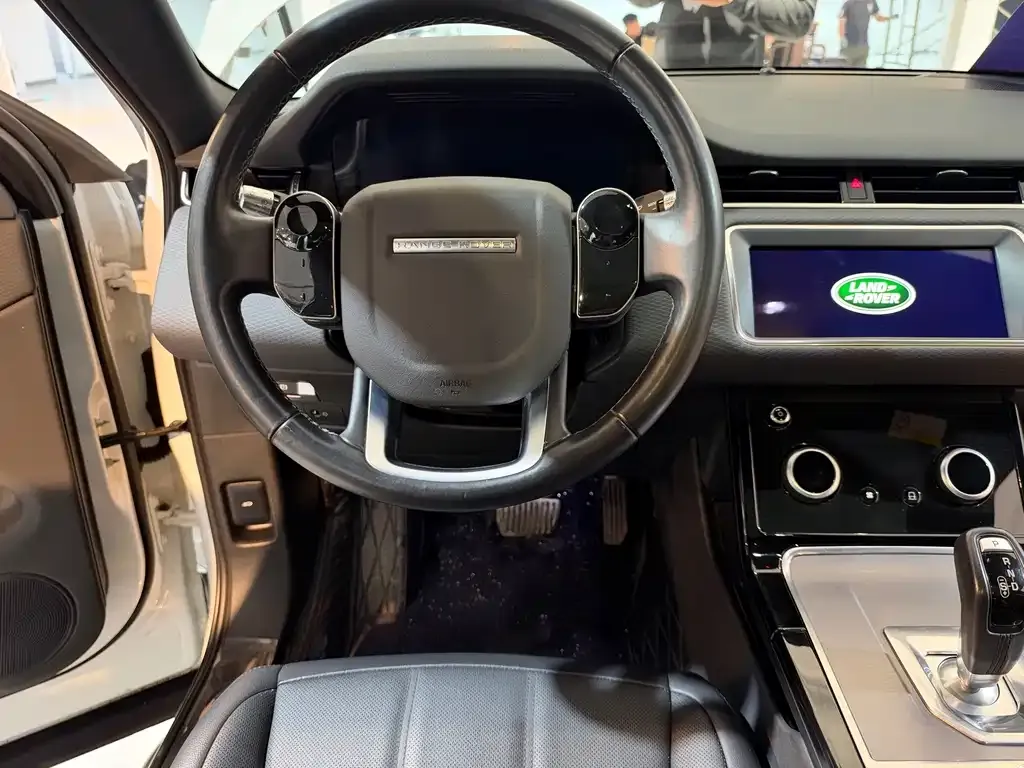 Land Rover Evoque — фото 6