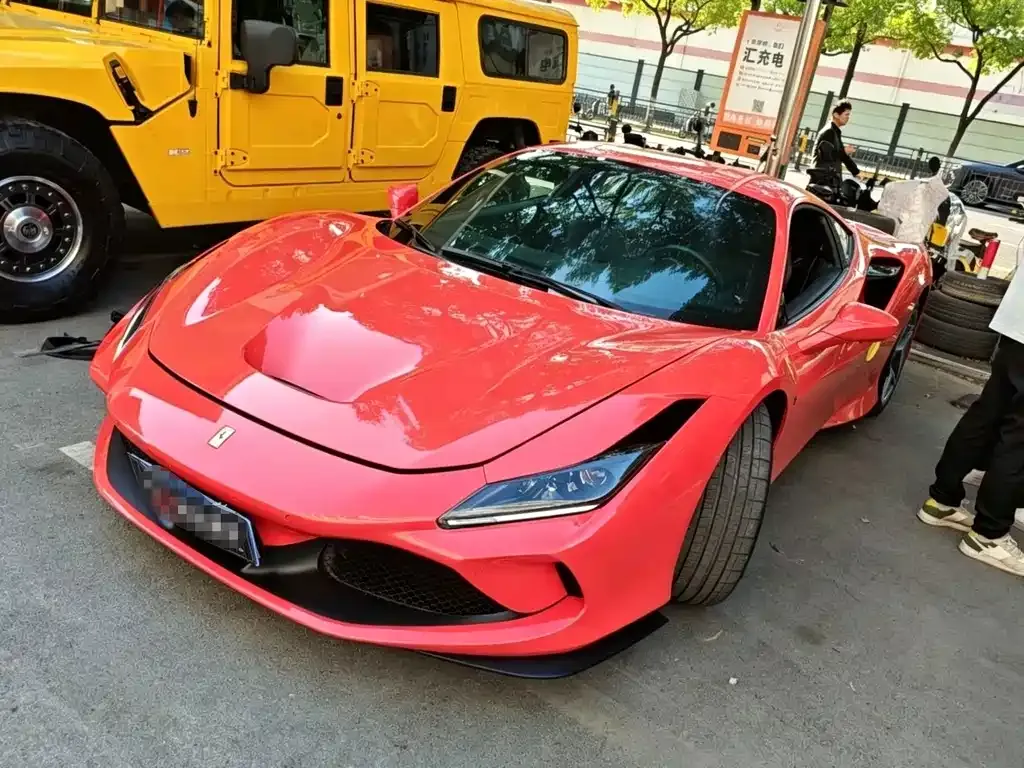 Ferrari F8 — фото 1
