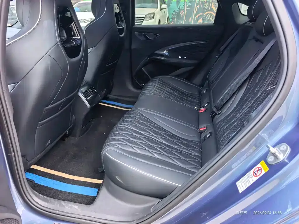 BYD Seal — фото 4