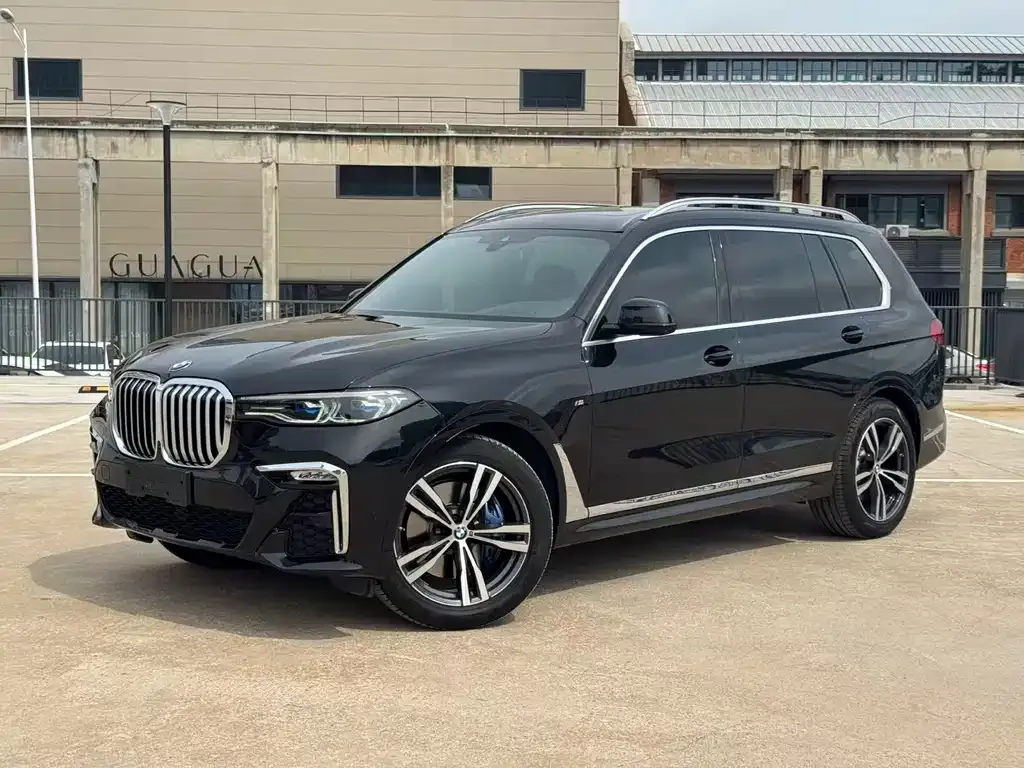 BMW X7 — фото 1