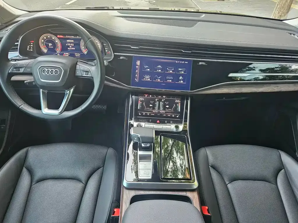 Audi Q7 — фото 5