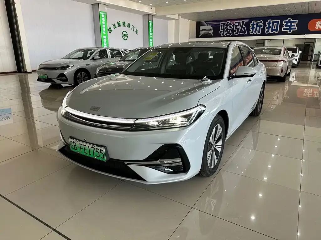 Geely Galaxy A7 EM — фото 1