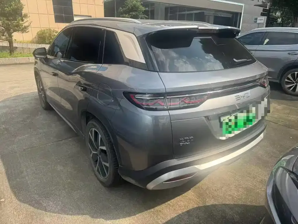 BYD L DM-i — фото 6