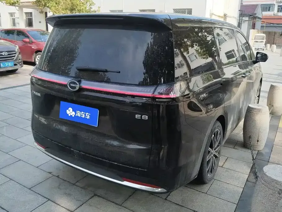 GAC Motor Trumpchi E8 — фото 3