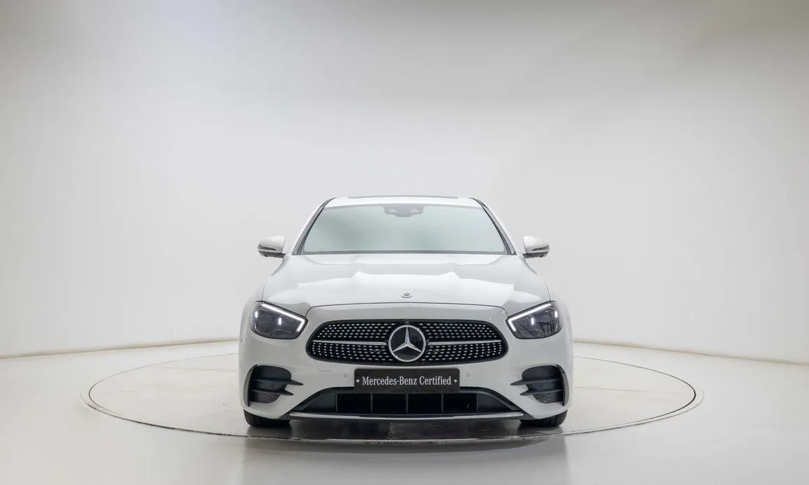 Mercedes-Benz E-Class — фото 4