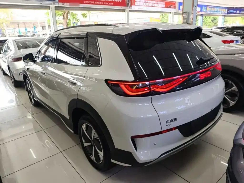 BYD Sealion 05 EV — фото 10