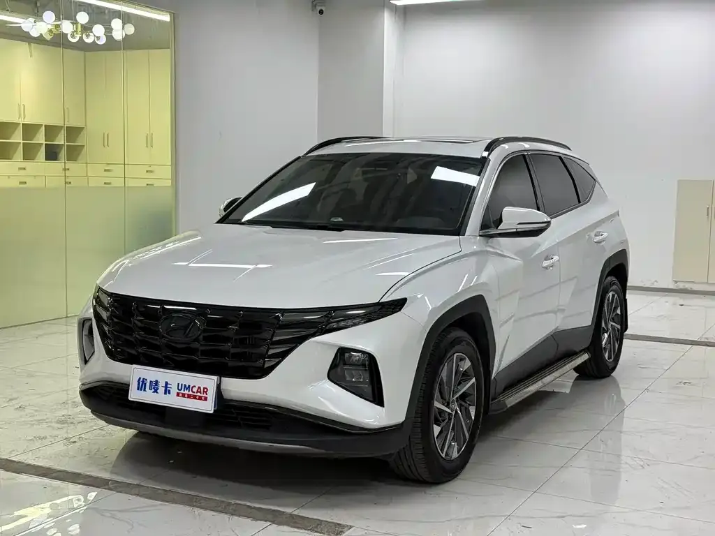 Hyundai Tucson — фото 1