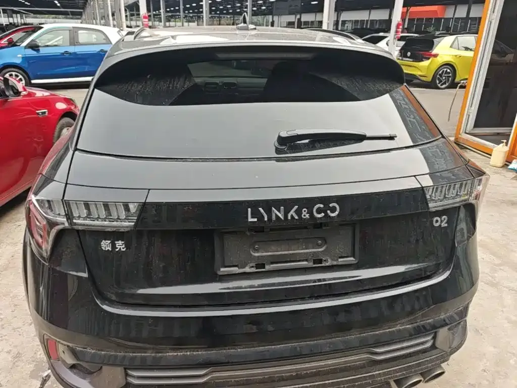 Lynk & Co 02 Hatchback — фото 5