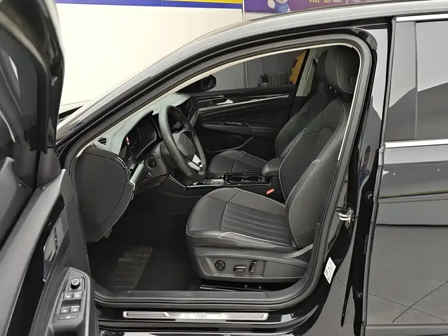 Volkswagen Passat — фото 8