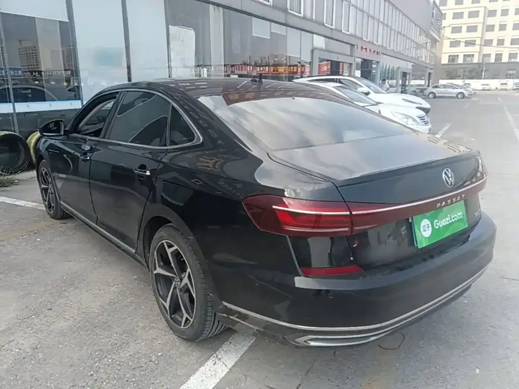 Volkswagen Passat — фото 9