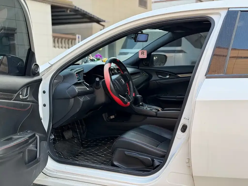 Honda Civic — фото 4