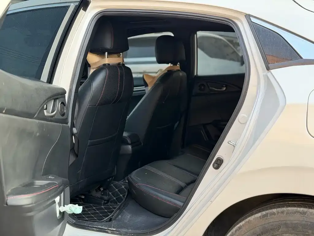 Honda Civic — фото 5