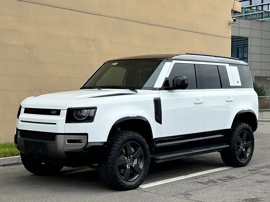 Land Rover Defender — фото 1